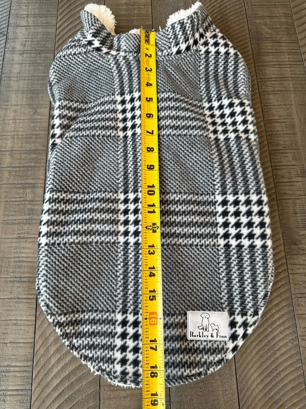 Barkley & Finn Plaid Pet Sherpa Lined Coat Size Large (NWT)